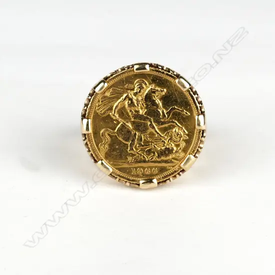 A gold sovereign ring