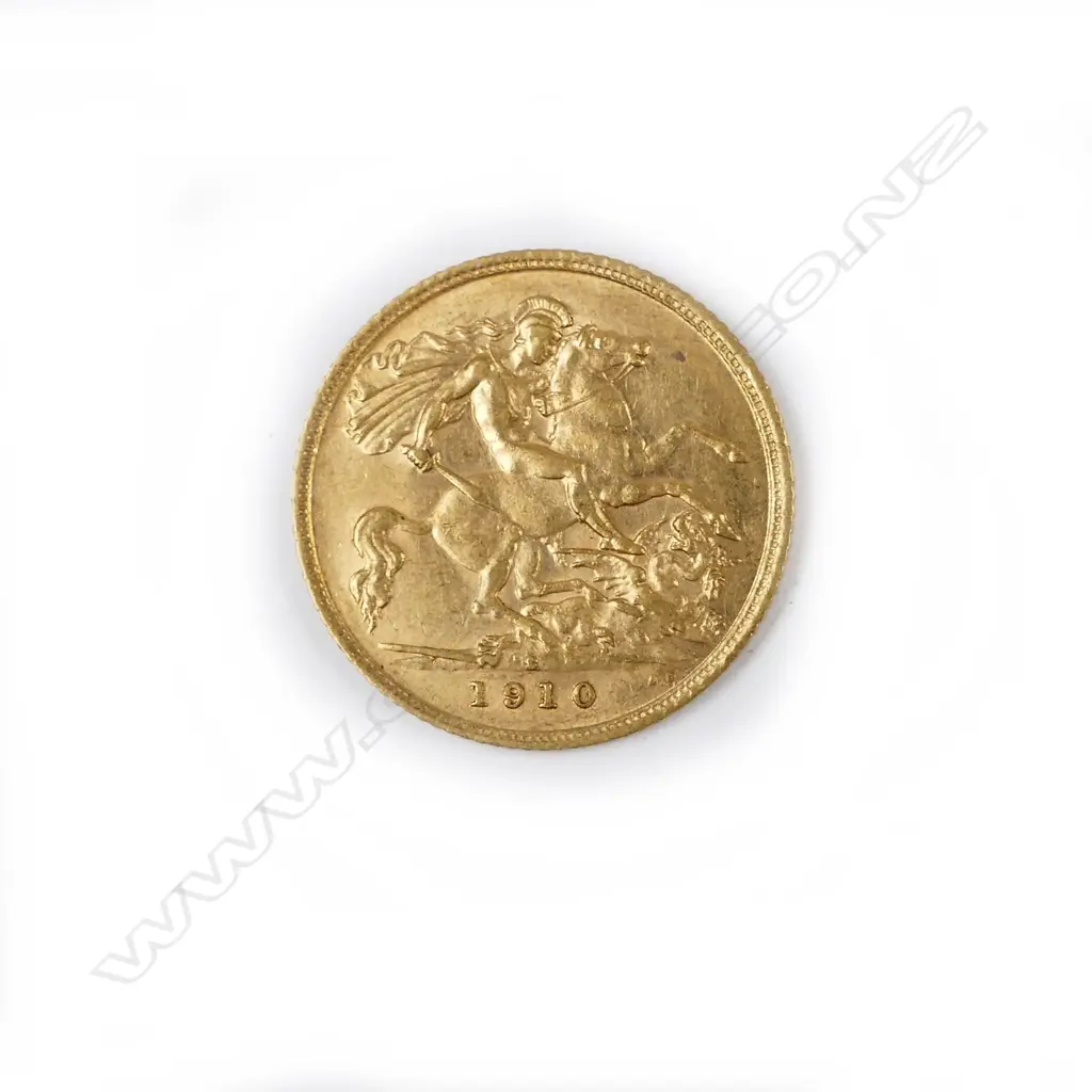 A 1910 gold half sovereign Image 1++