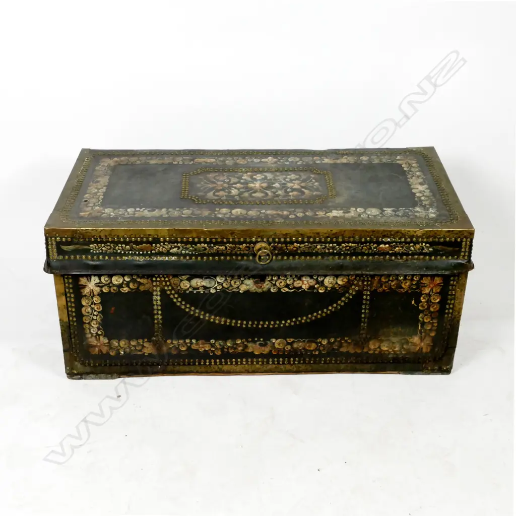 A Georgian brass-bound and leather travel trunk Image 1++