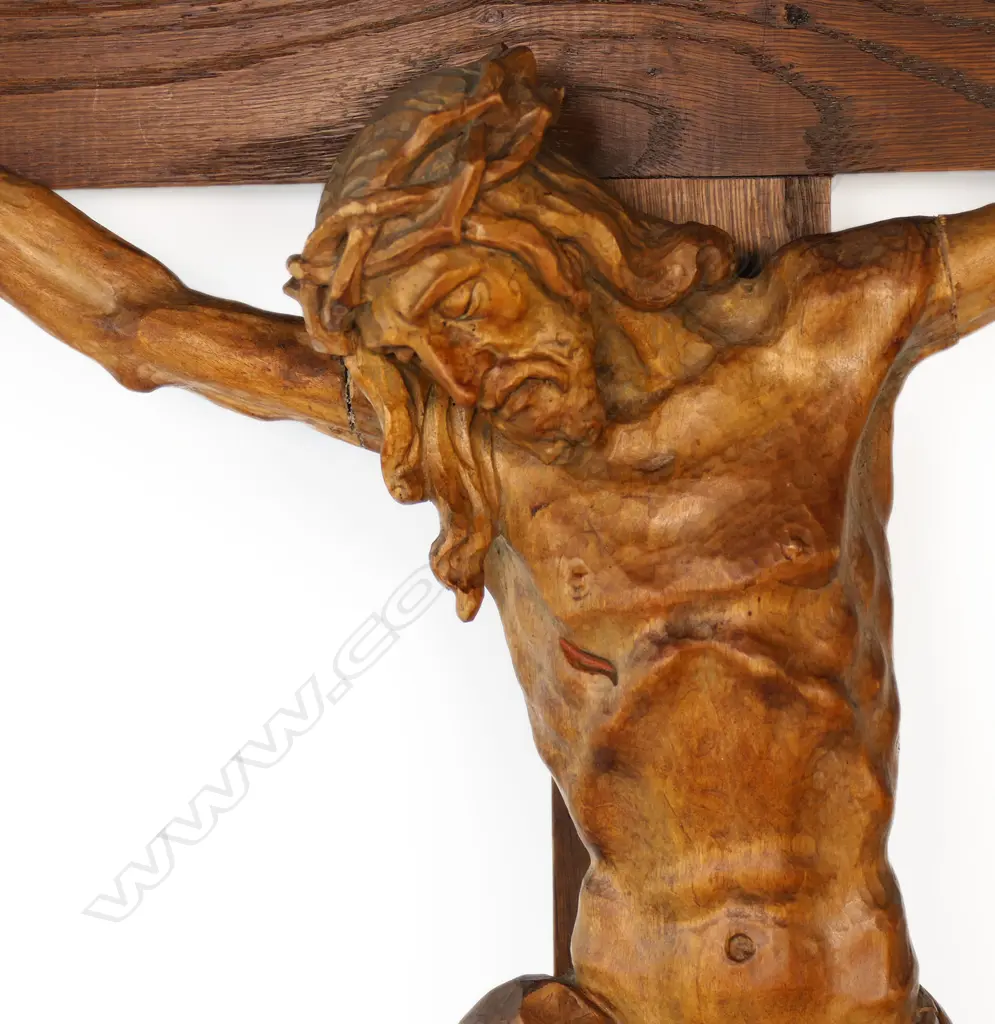 A vintage oak and lime crucifix, Image 1++