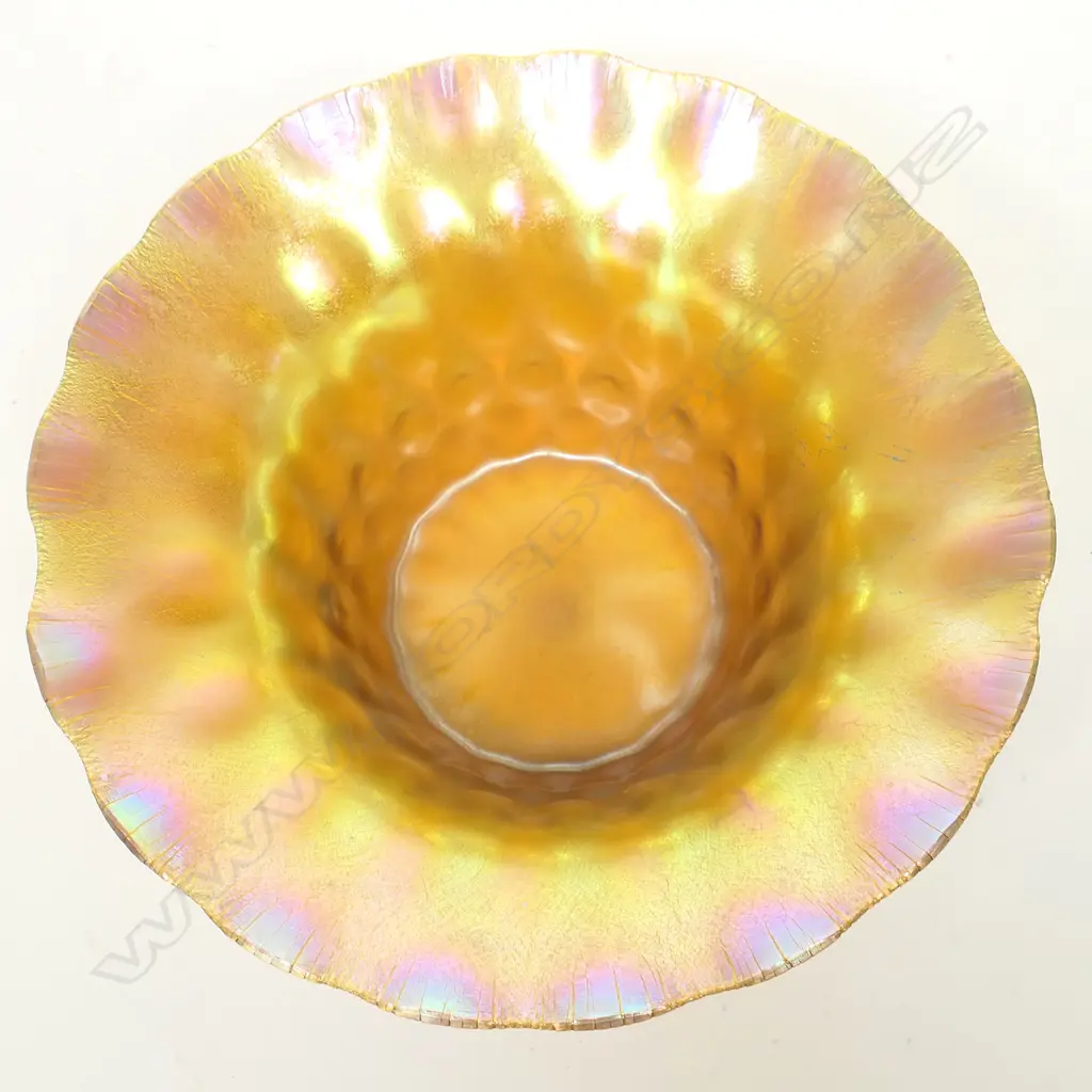 An attributed Louis Comfort Tiffany favrile glass bowl, Image 1++
