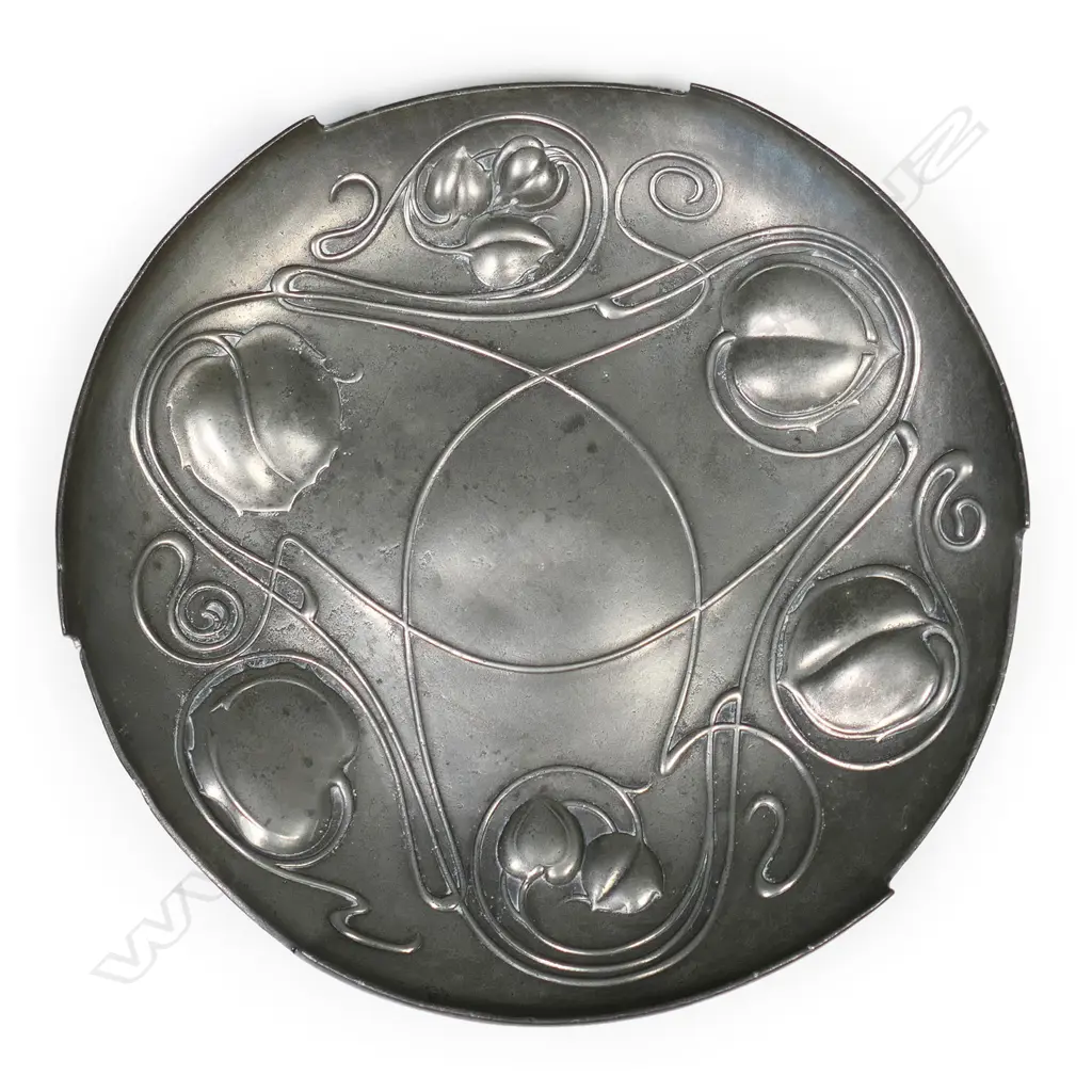 ARCHIBALD KNOX LIBERTY TUDRIC PEWTER BOLLELIN DISH 260mm dia Image 1++
