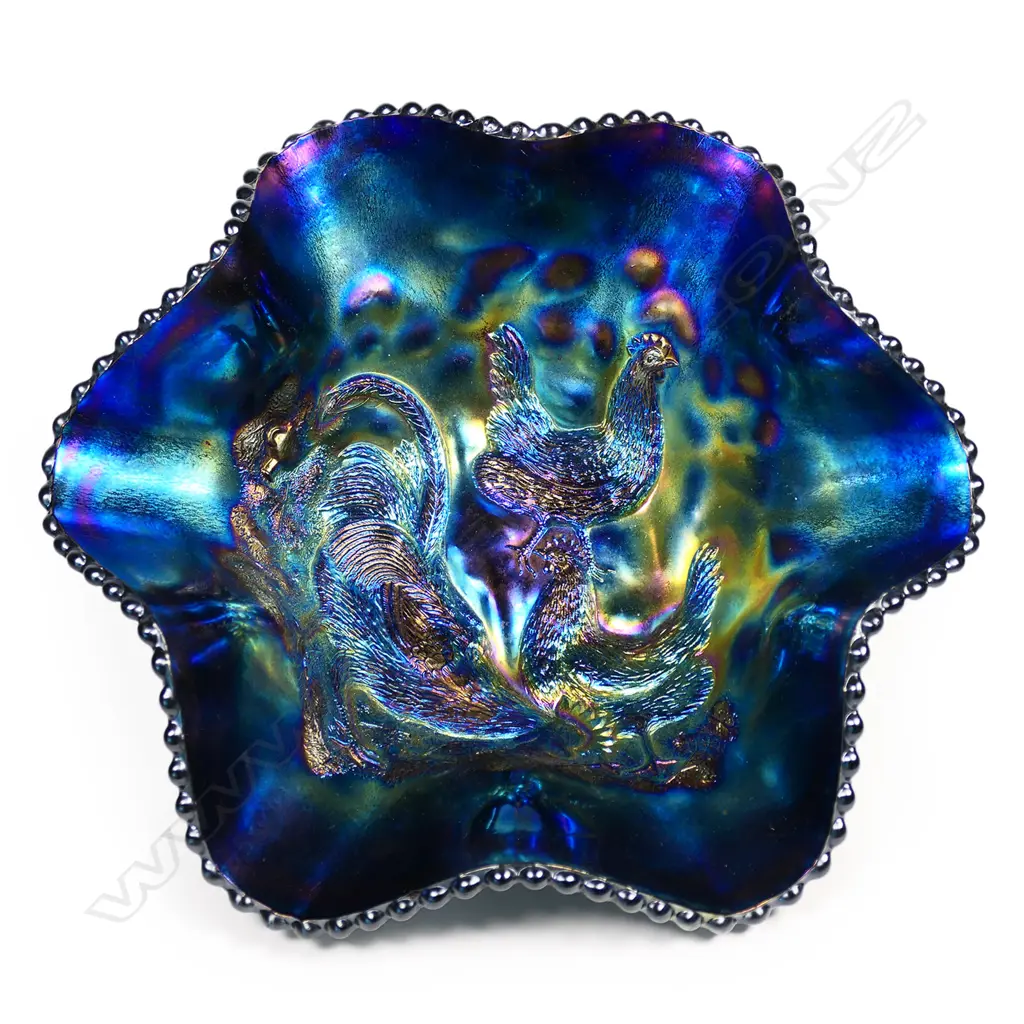A rare Dugan carnival glass farmyard scene bowl, Image 1++