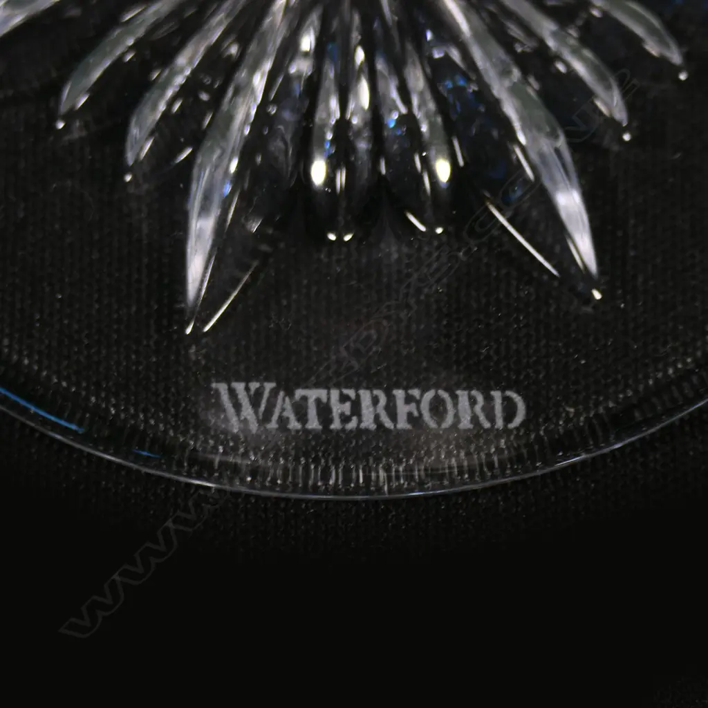 Set of six Waterford champagne flutes, Image 1++