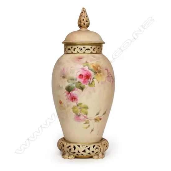 A Grainger & Co. Worcester tall lidded urn,