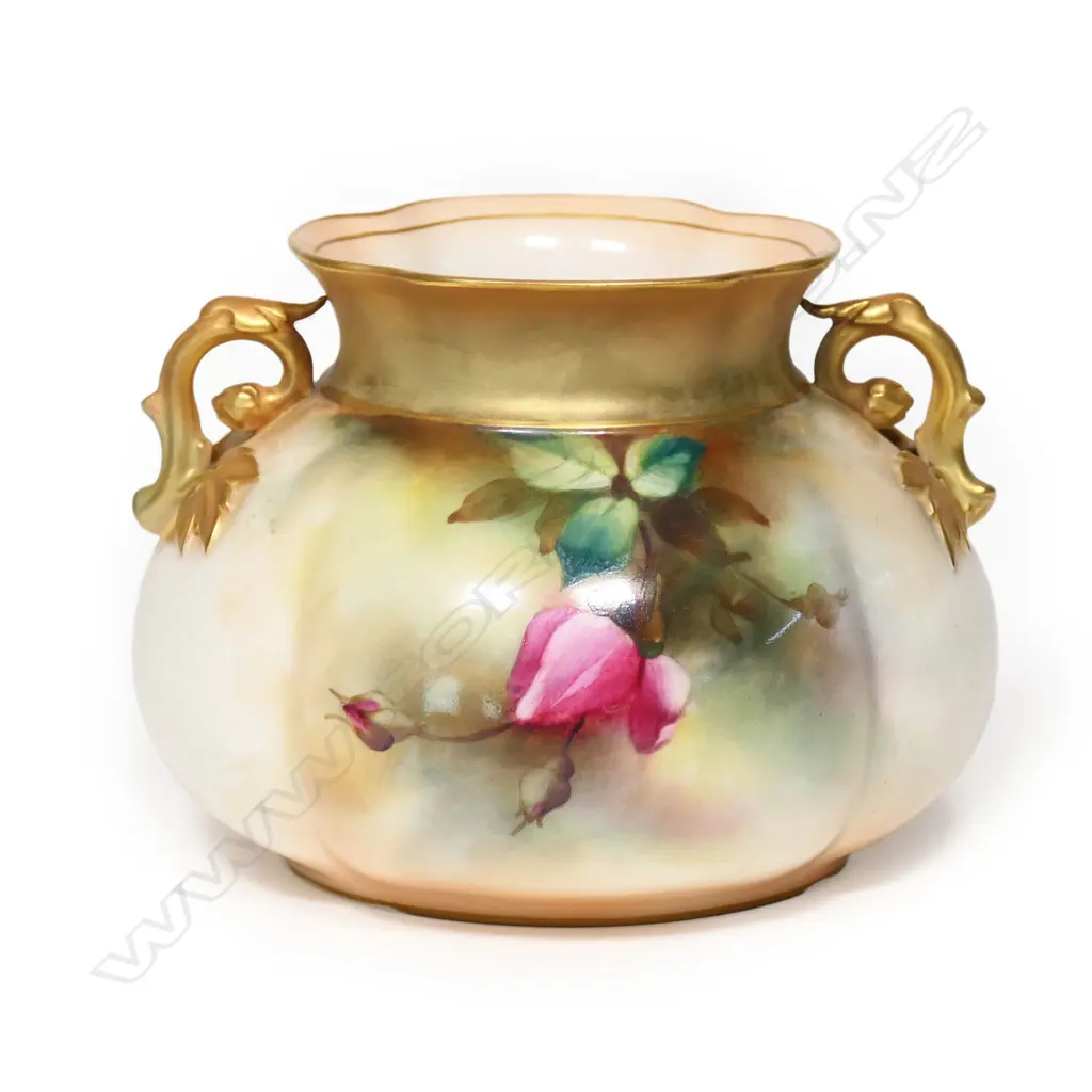 A Royal Worcester roses painted squat vase, Image 1++