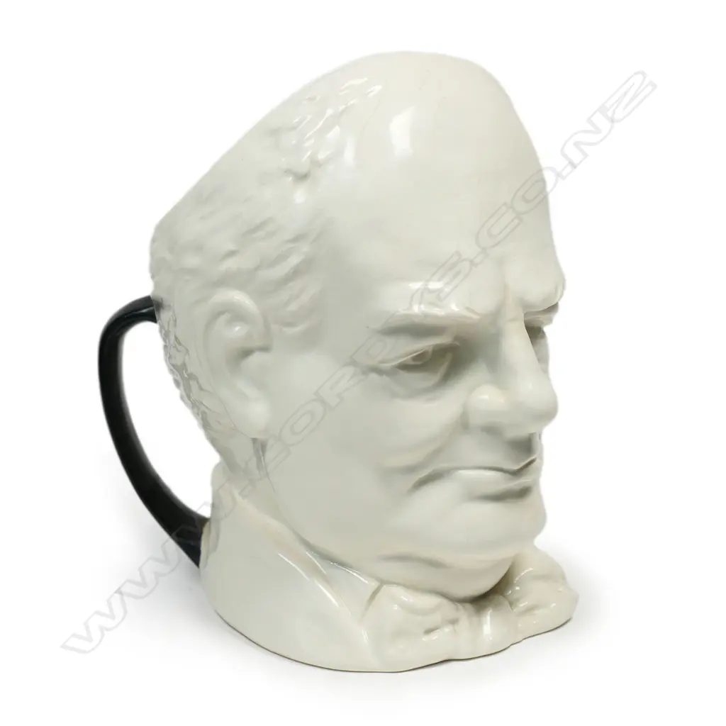 A Royal Doulton Winston Churchill 'Loving Cup', Image 1++