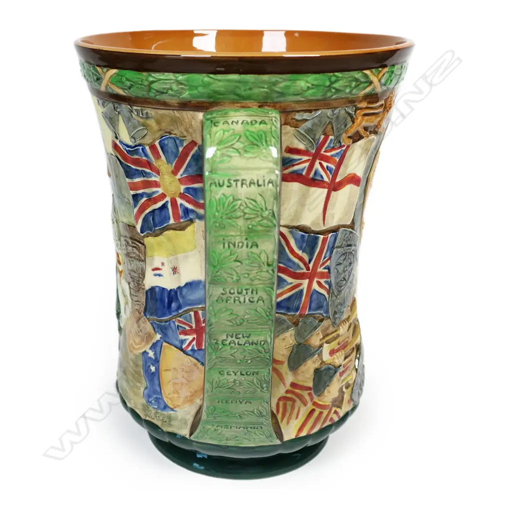 A Royal Doulton George IV and Elizabeth 1937 coronation loving cup, Image 1++