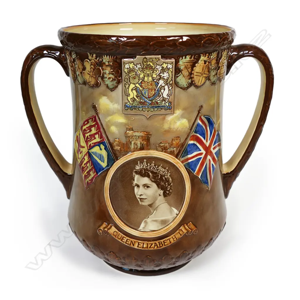 A Royal Doulton Elizabeth II Coronation loving cup, Image 1++