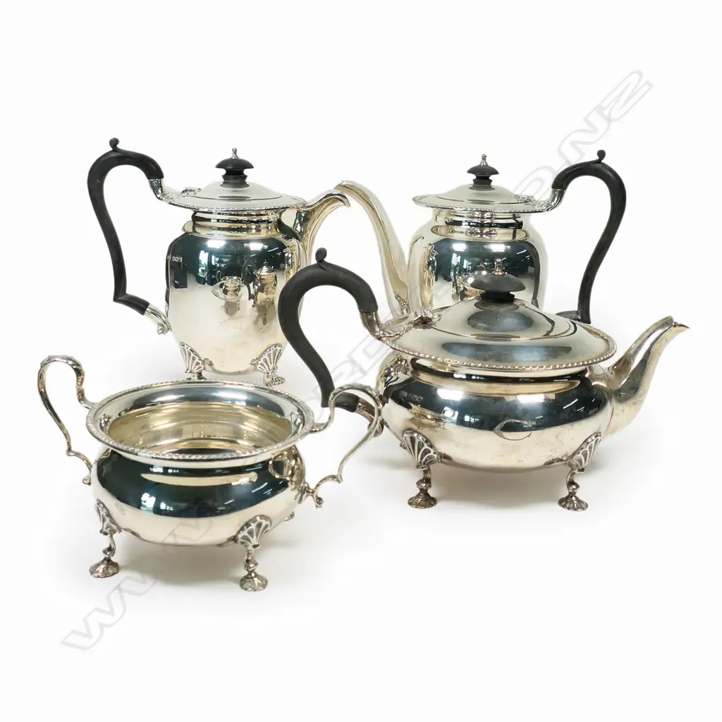 A mid-century Walker and Hall silver part tea and coffee set, Image 1++