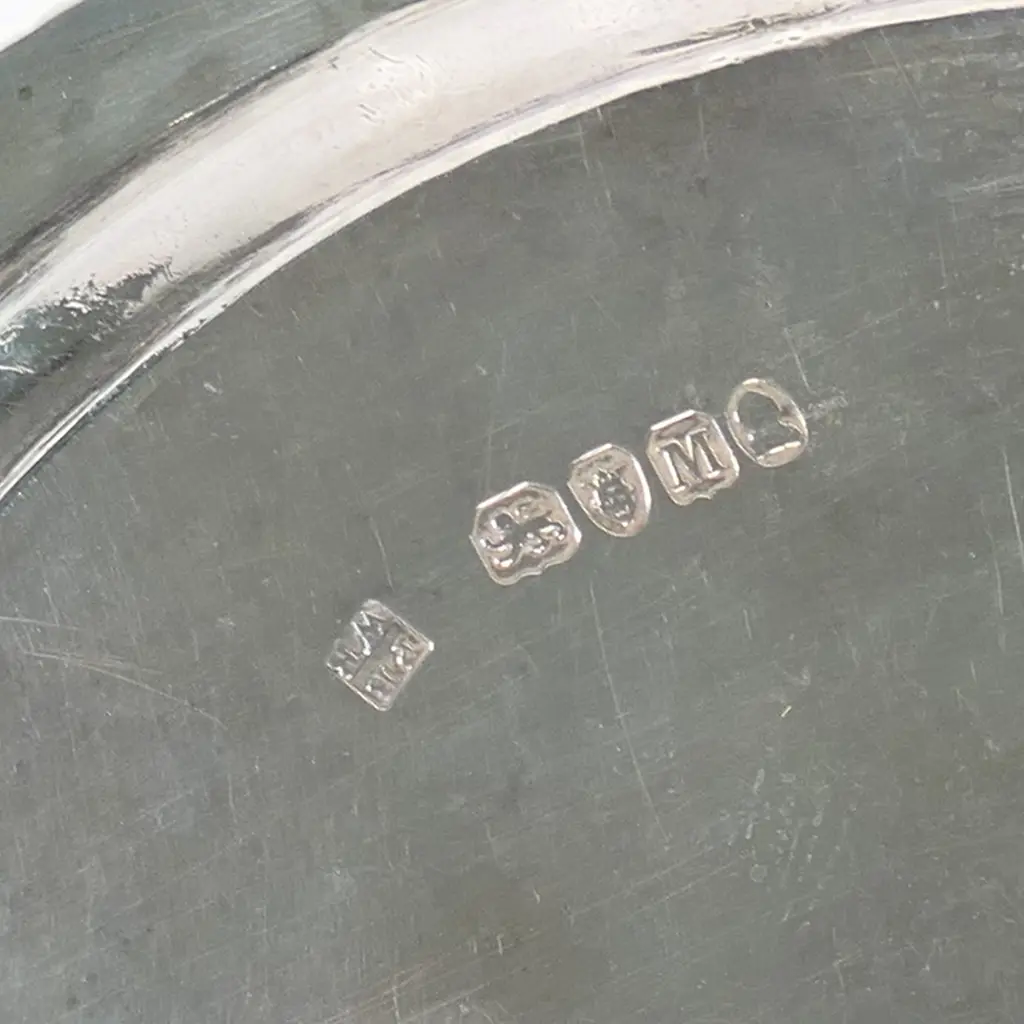 A late George III silver waiter, Image 1++