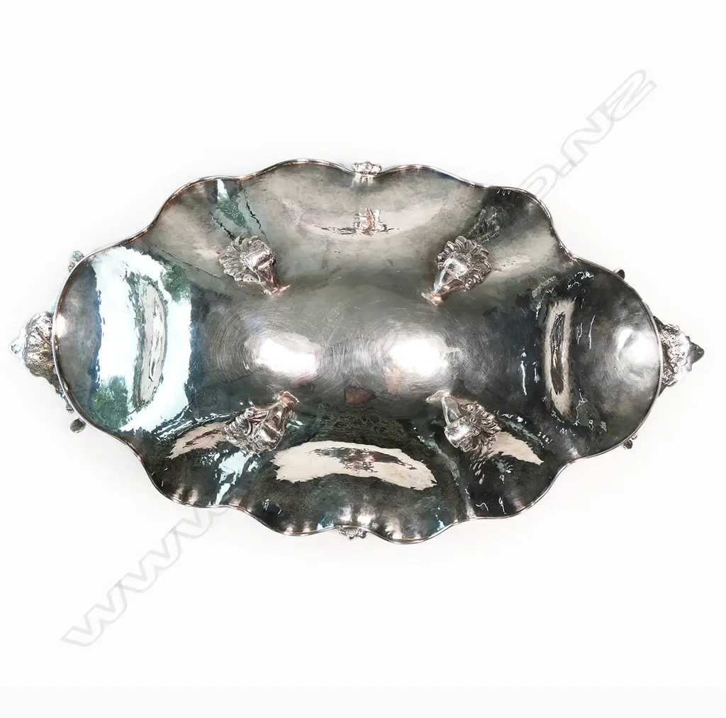 CONTINENTAL SILVER PLATE SCALLOPED RIM DISH 1000gm L.500mm Image 1++