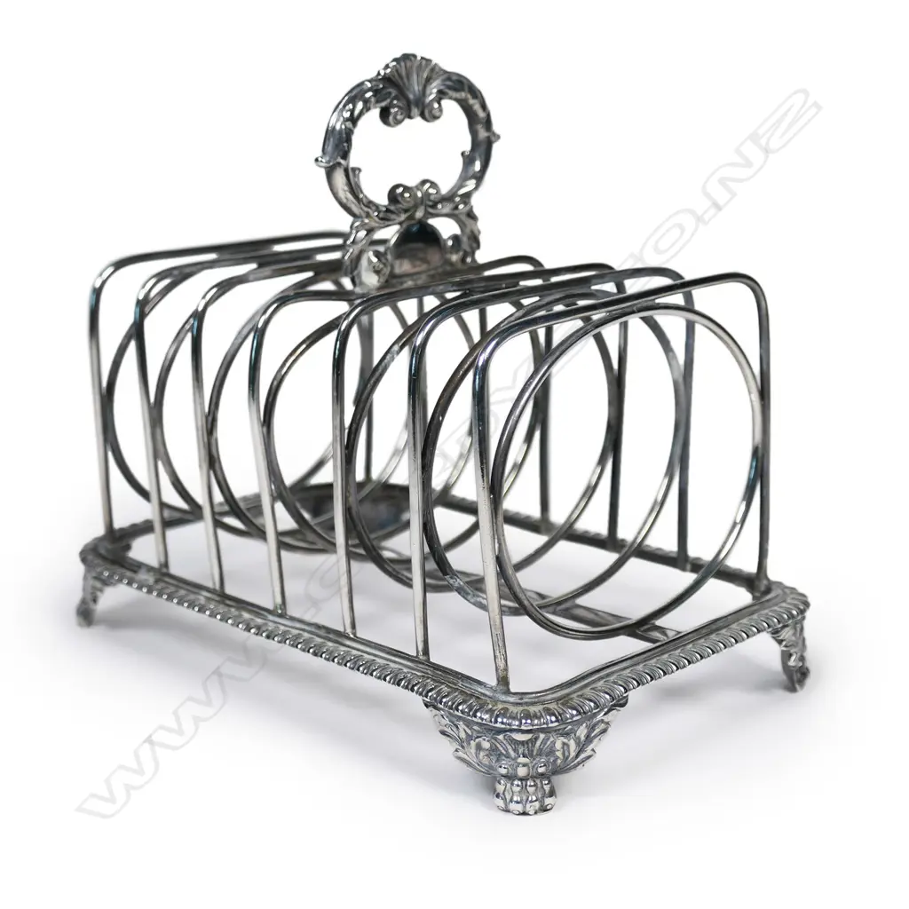 A George IV silver six slice toast rack, Image 1++
