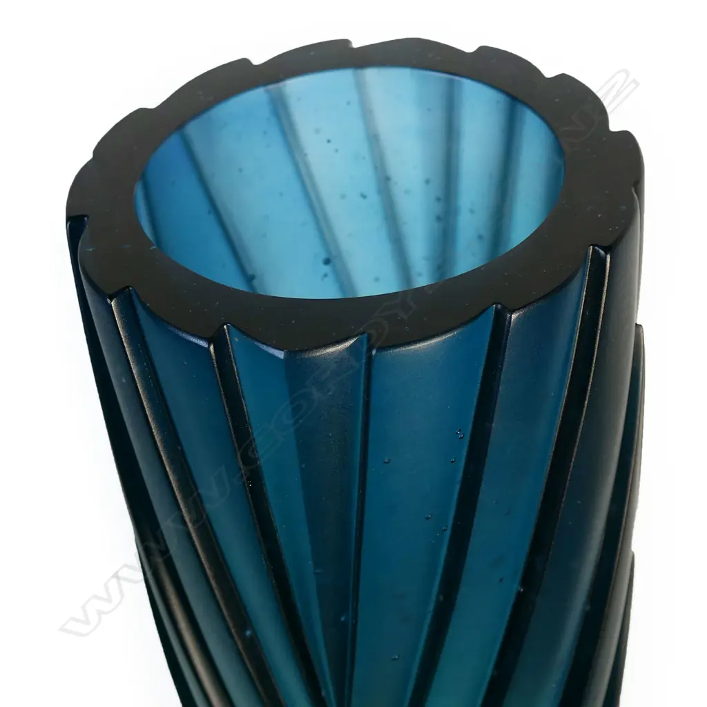 Ann Robinson (1944-), 'Flax Vase #5', Image 1++