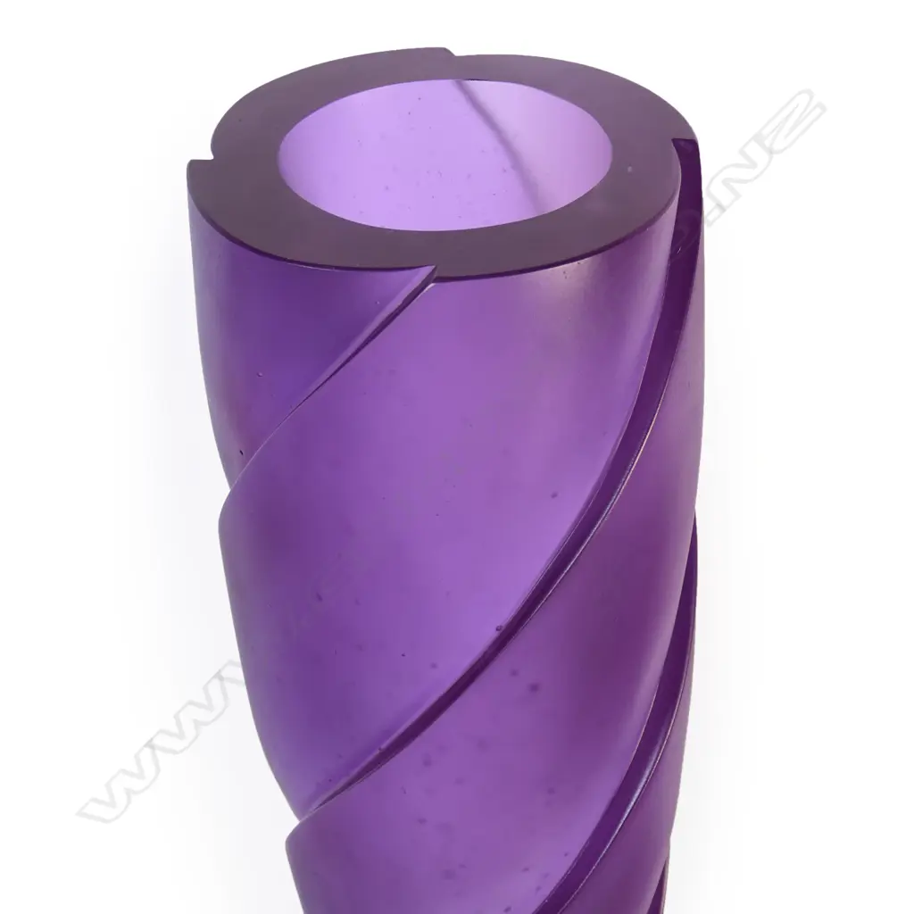 Ann Robinson (1944-), 'Spiral Vase', Image 1++