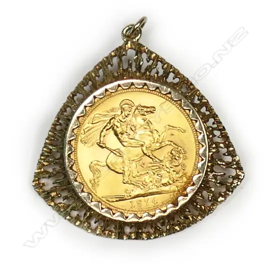 A 1974 full gold sovereign,