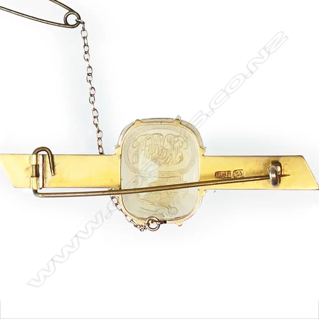 A George III intaglio cut citrine seal in 9ct bar brooch mount, Image 1++