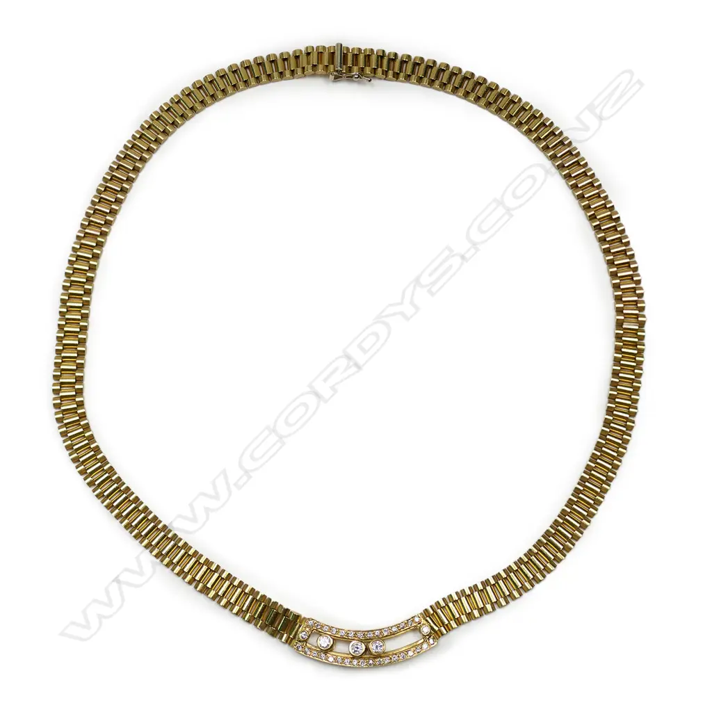 An 18ct yellow gold and diamond necklace, Image 1++