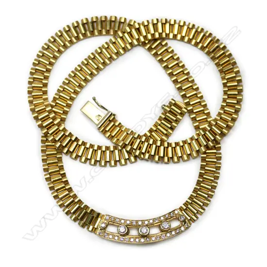 An 18ct yellow gold and diamond necklace,