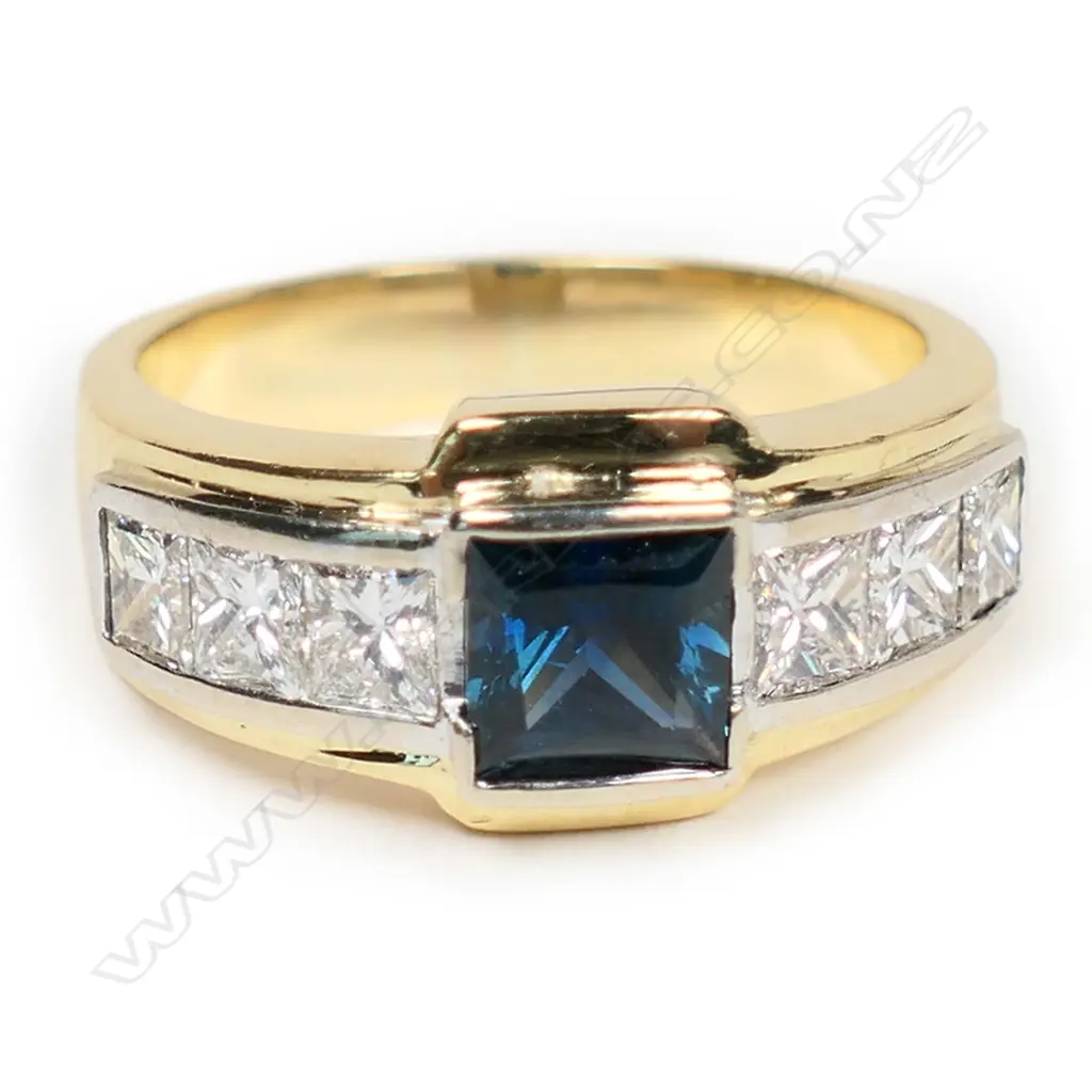 An 18ct yellow and white gold sapphire and diamond ring, Image 1++