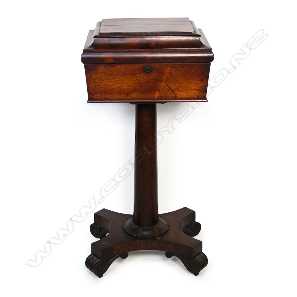 A Regency rosewood teapoy, Image 1++