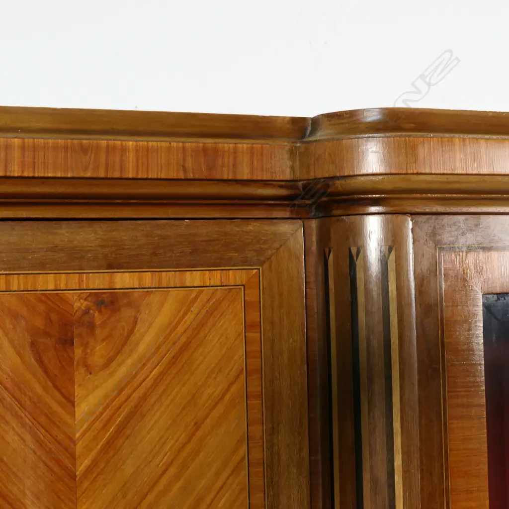 A c.1900 French three door breakfront glazed display bookcase, Image 1++