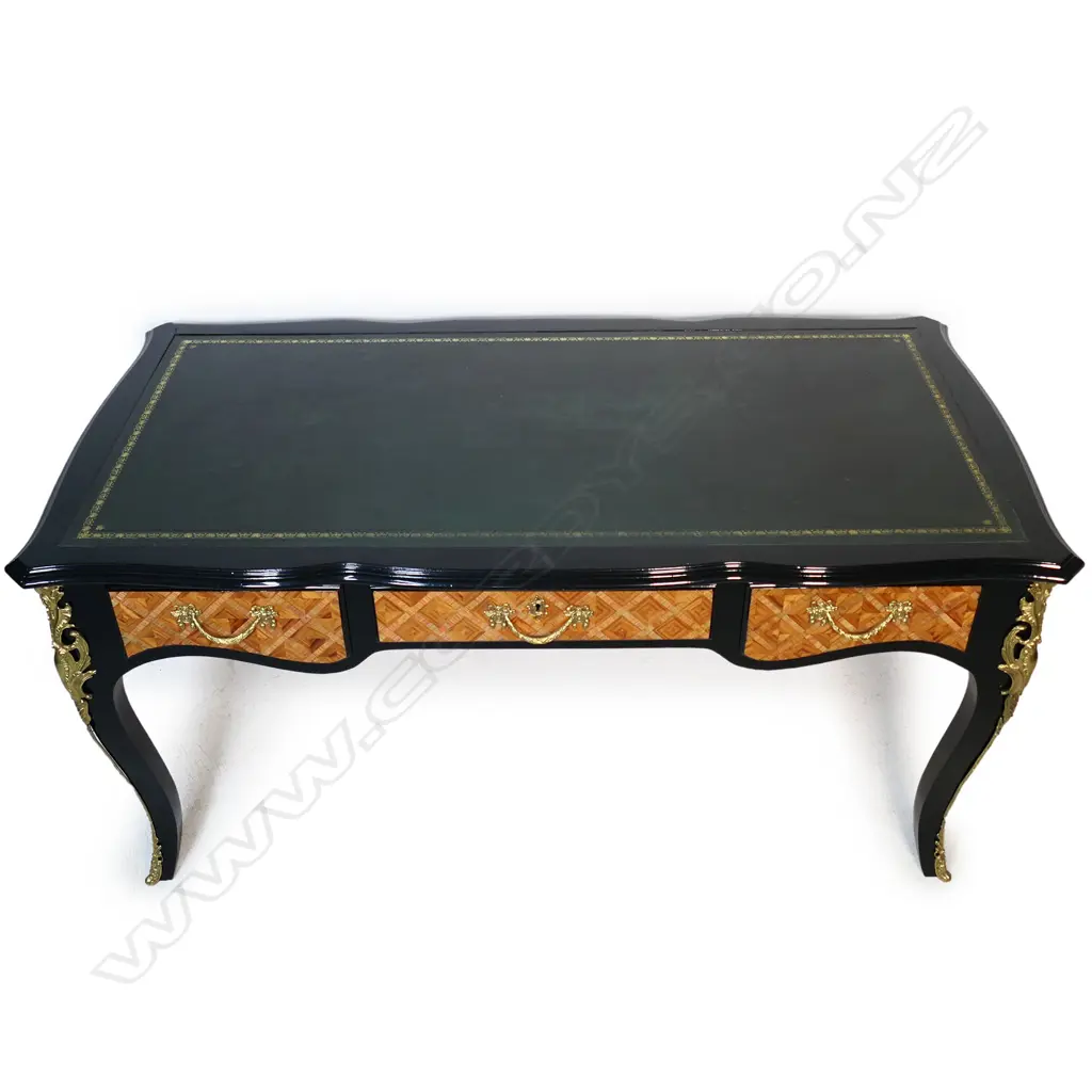 A Louis XVI style bureau plat, Image 1++
