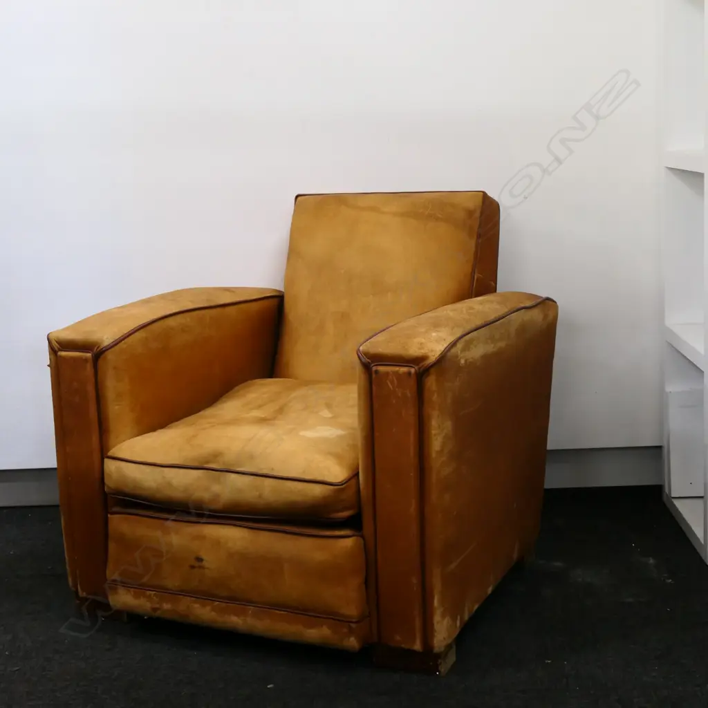A pair of vintage French leather club chairs, Image 1++