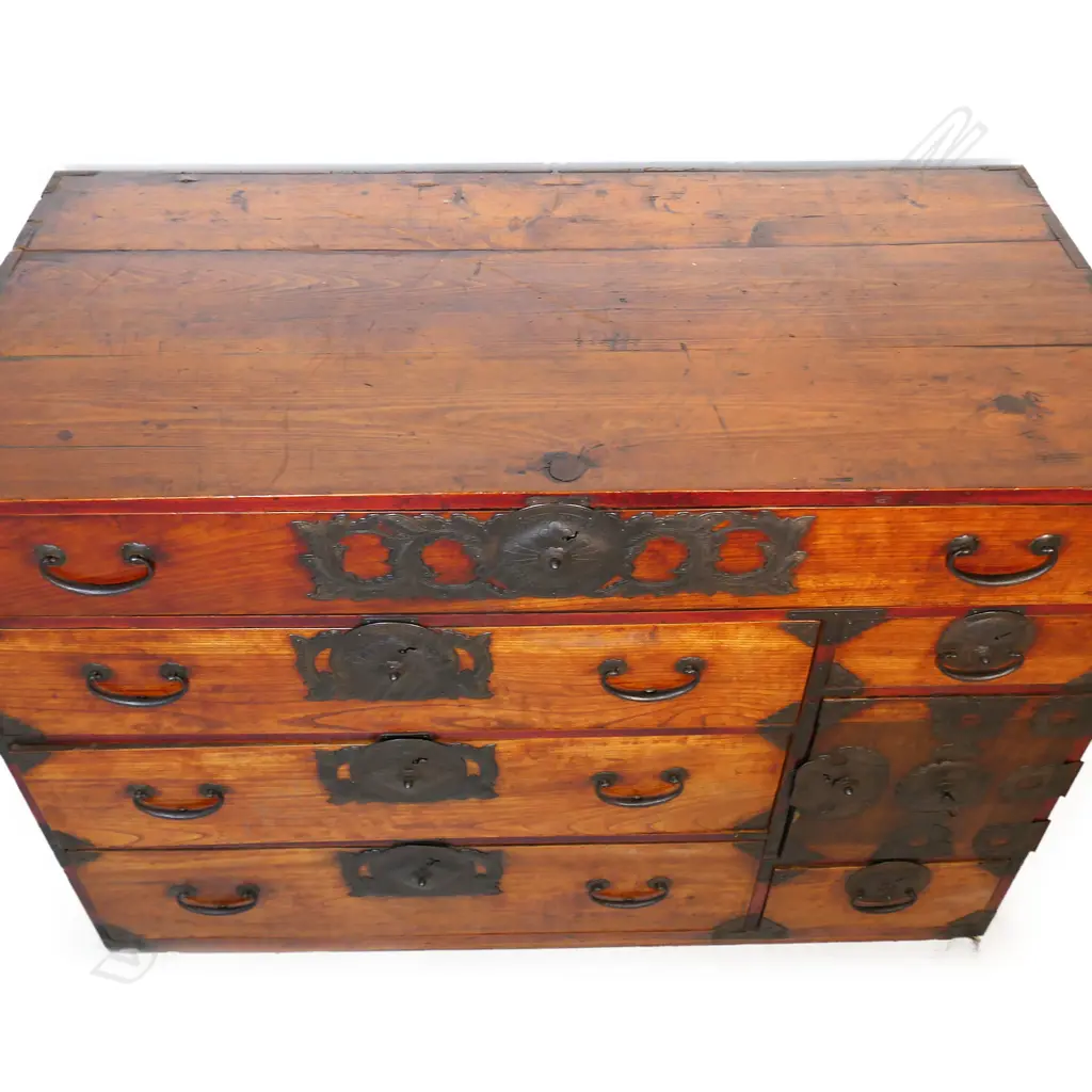 A 19thC Japanese Yonezawa Isho-tansu chest, Image 1++