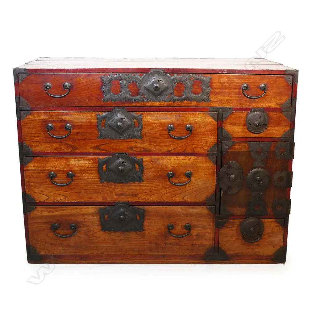 A 19thC Japanese Yonezawa Isho-tansu chest, Image 1++