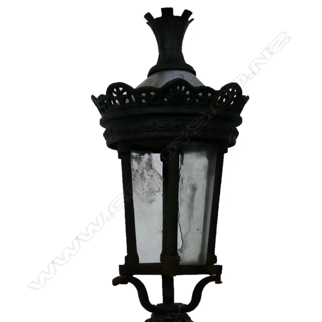 A pair of tall antique style cast iron lamp standards, Image 1++