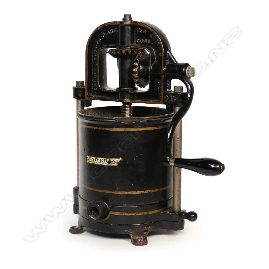 A c.1870s Frary & Clark Landers USA universal fruit press, Image 1++