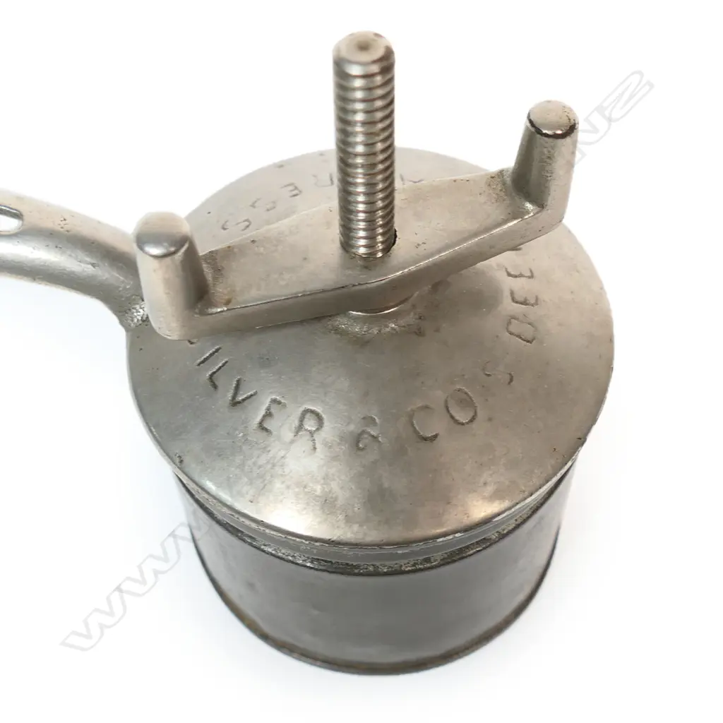 An1895 Silver & Co. USA beef and tea press, Image 1++