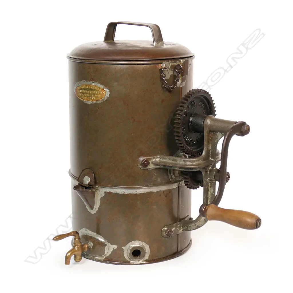 A 19thC American Crandall & Godley candy mixing and beating tank Image 1++