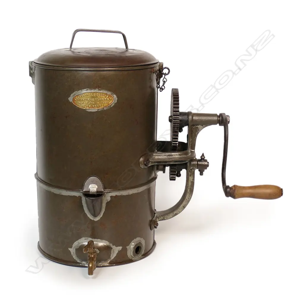 A 19thC American Crandall & Godley candy mixing and beating tank Image 1++