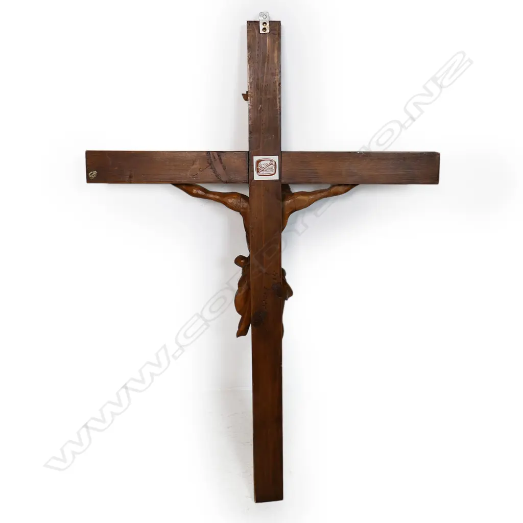A large vintage wood crucifix, Image 1++