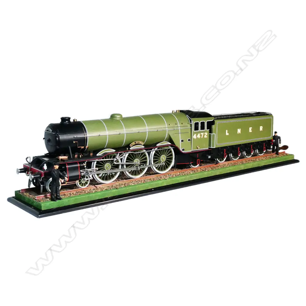A large-scale model of The Flying Scotsman steam train by John Borrows, Image 1++