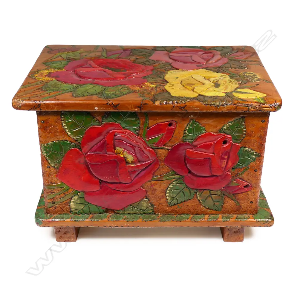 Jane Brenkley (1882-1873) carved roses box, Image 1++