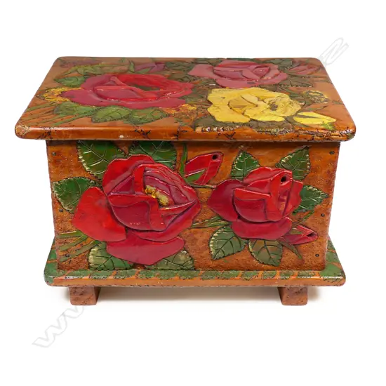 Jane Brenkley (1882-1873) carved roses box,