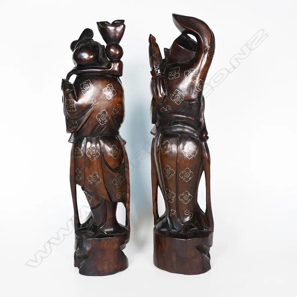 A pair of old oriental carved hardwood figures, Image 1++