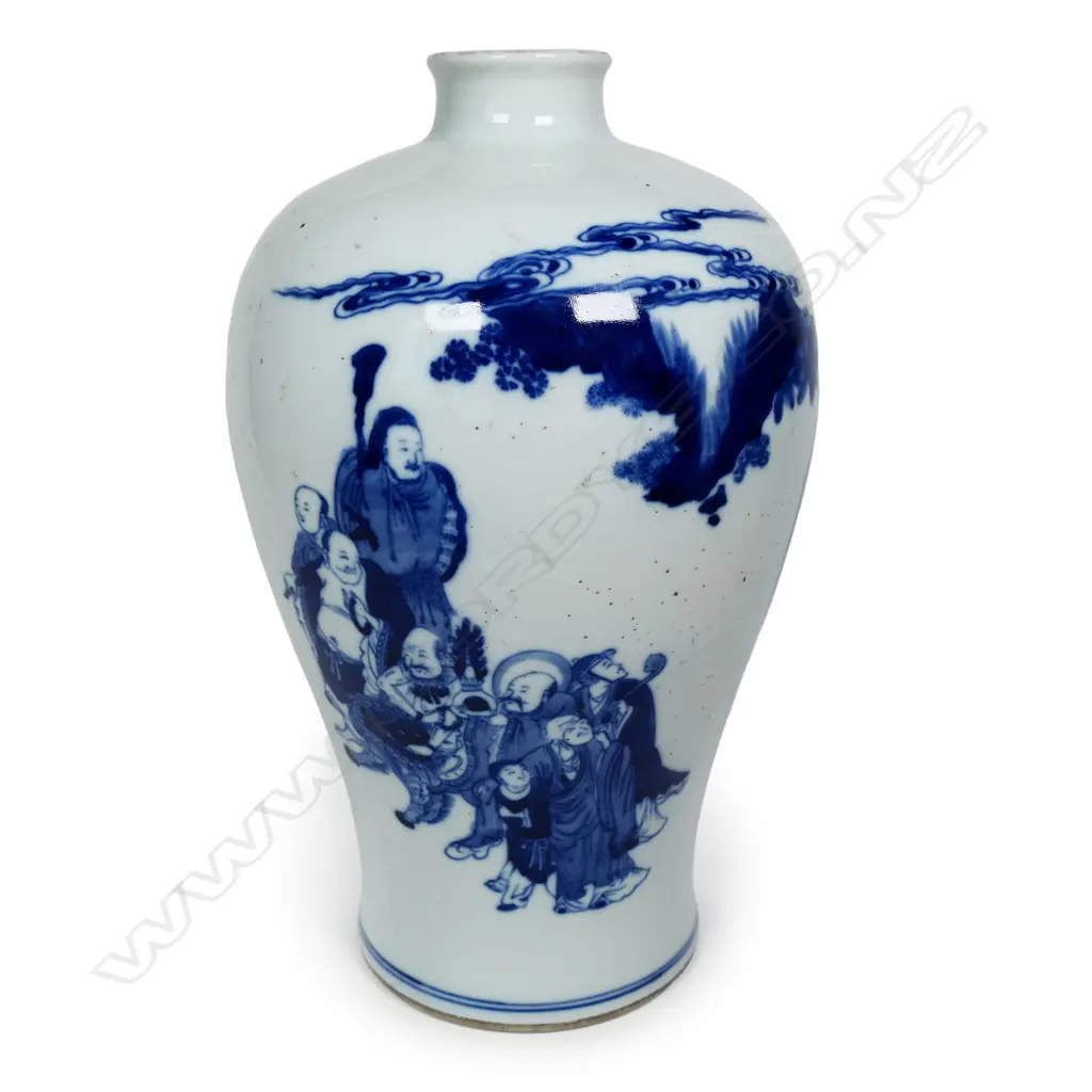 An old Chinese blue and White 18 Arhat plum bottle vase, Image 1++