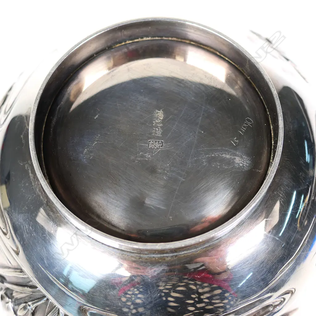 A Japanese Meiji period silver iris bowl, Image 1++