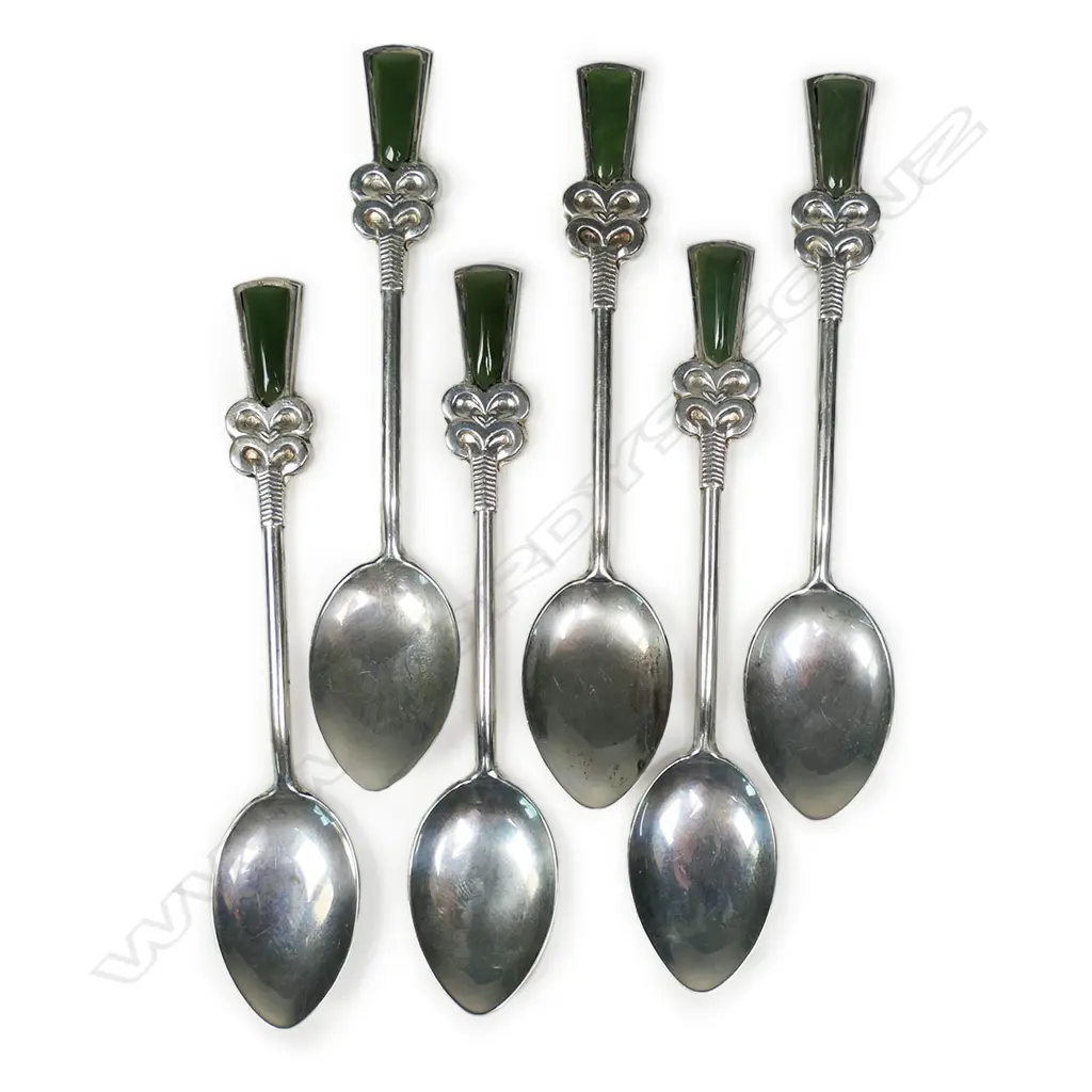 A set of six New Zealand Māori themed silver and pounamu coffee spoons, Image 1++