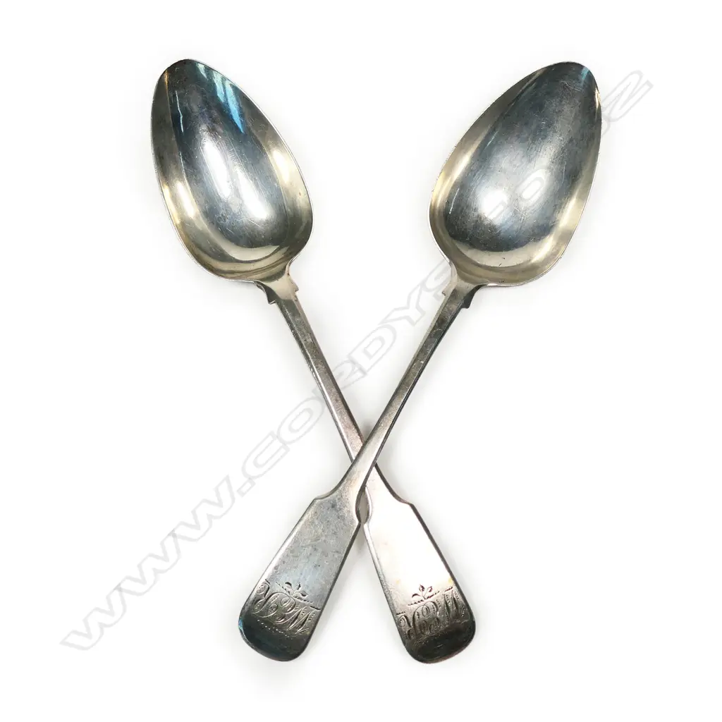 A pair of George III silver tablespoons, Image 1++