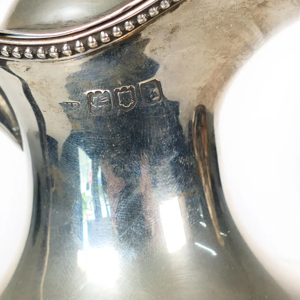 An Edwardian silver wine ewer, Image 1++
