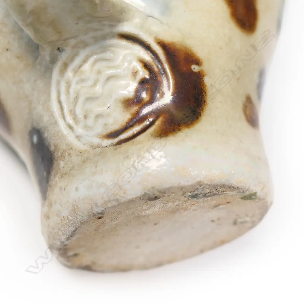 Denis O'Connor stoneware sculpted cup 'Boat Load of Stones', Image 1++