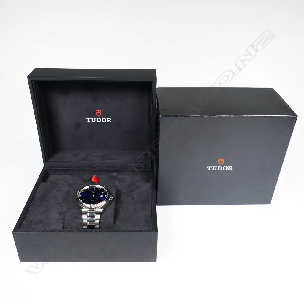 A Tudor 2021 ’Style’ gent’s large size wristwatch, Image 1++