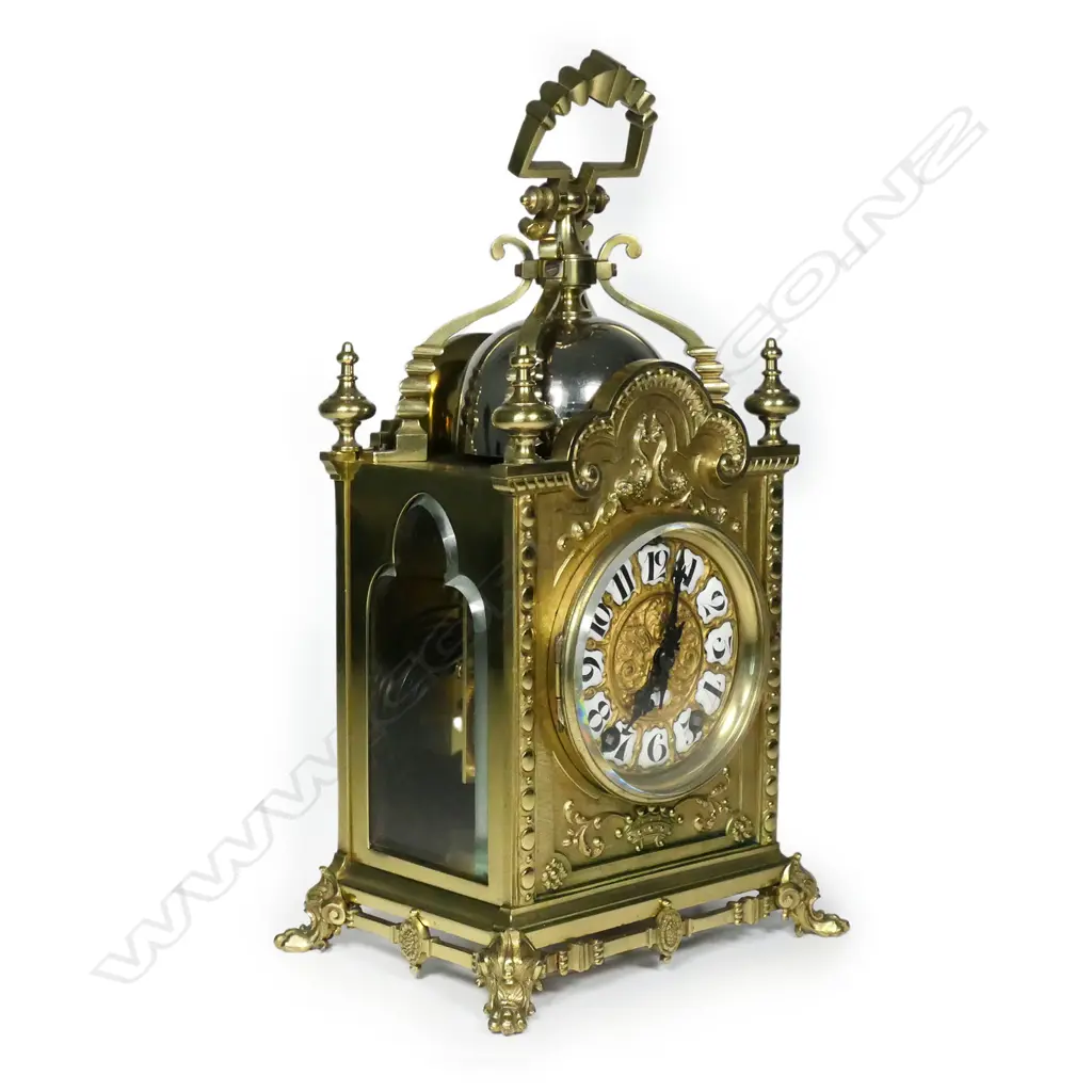 A French 19thC style gilt brass mantel clock, Image 1++