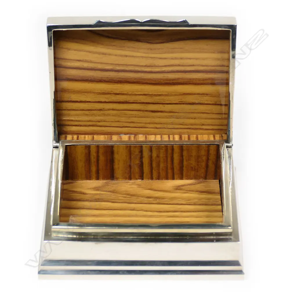 A late 20thC silver and risqué enamelled table box, Image 1++
