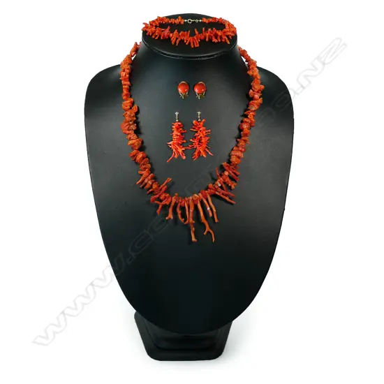 A vintage red twig coral parure,